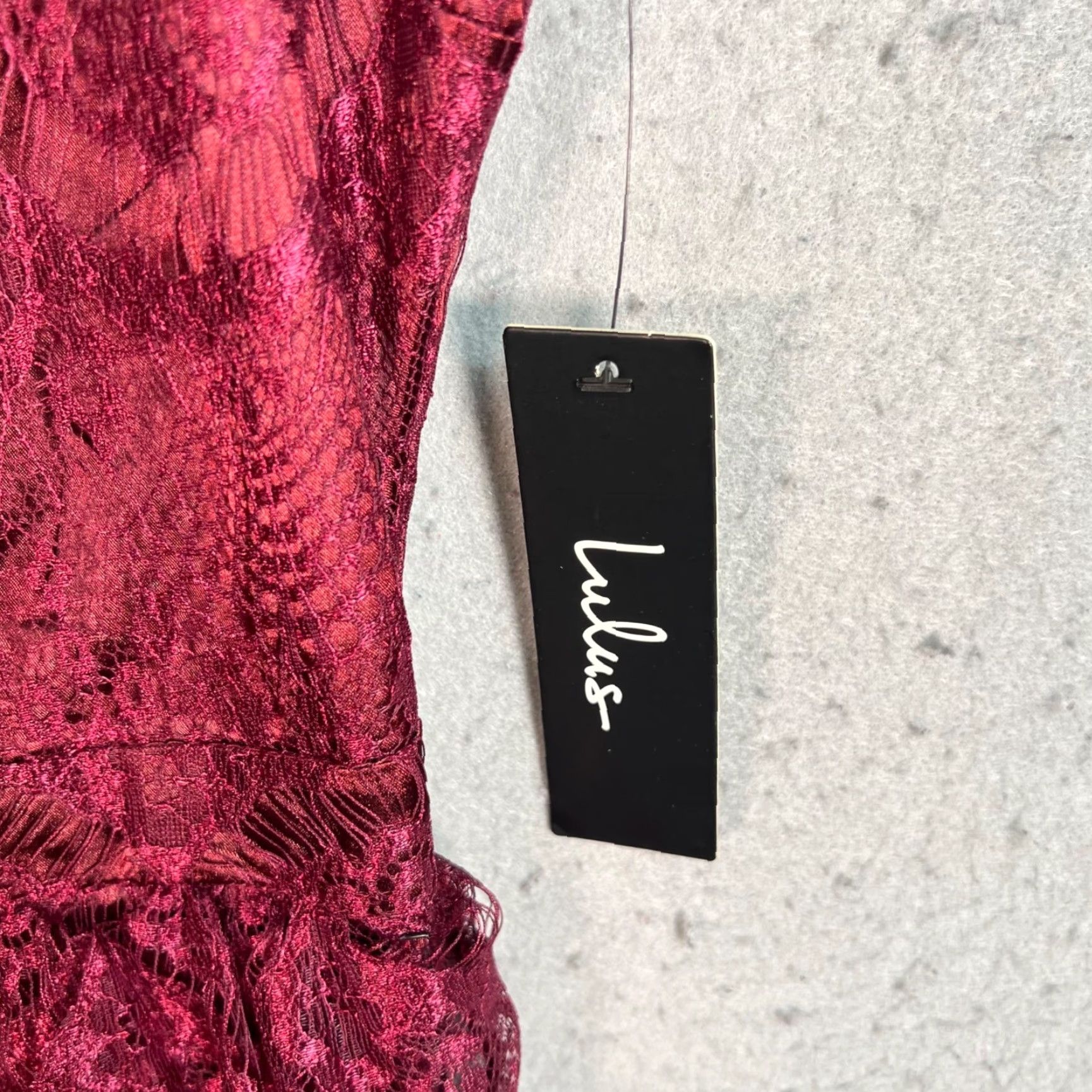 VINTAGE Lulus Burgundy Lace Maxi Dress XS With Cap Sleeves & Tiered Ruffles  Dress Womens XS