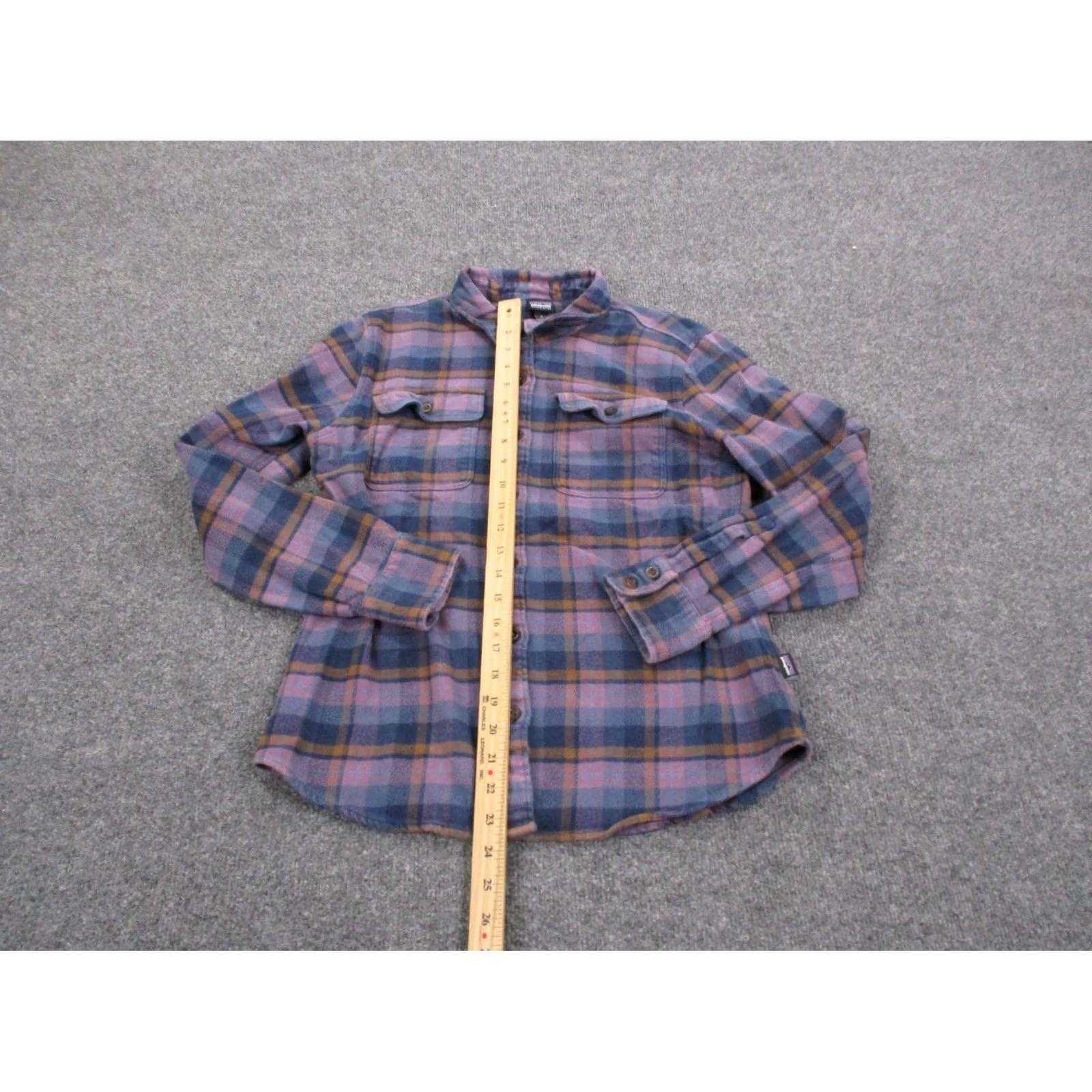 Patagonia Patagonia Shirt Womens S Plaid Organic Cotton Fjord Flannel Work Casual 53916 Size S / US 4 / IT 40 - 3 Thumbnail