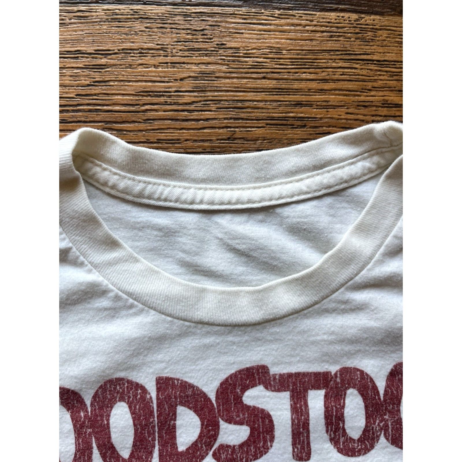 Vintage VINTAGE Women’s Woodstock T-Shirt White XS 60s Music Hippie BOHO Festival NY Shirt Womens XS White Woodstock 60s Music Festival Size XS / US 0-2 / IT 36-38 - 3 Thumbnail
