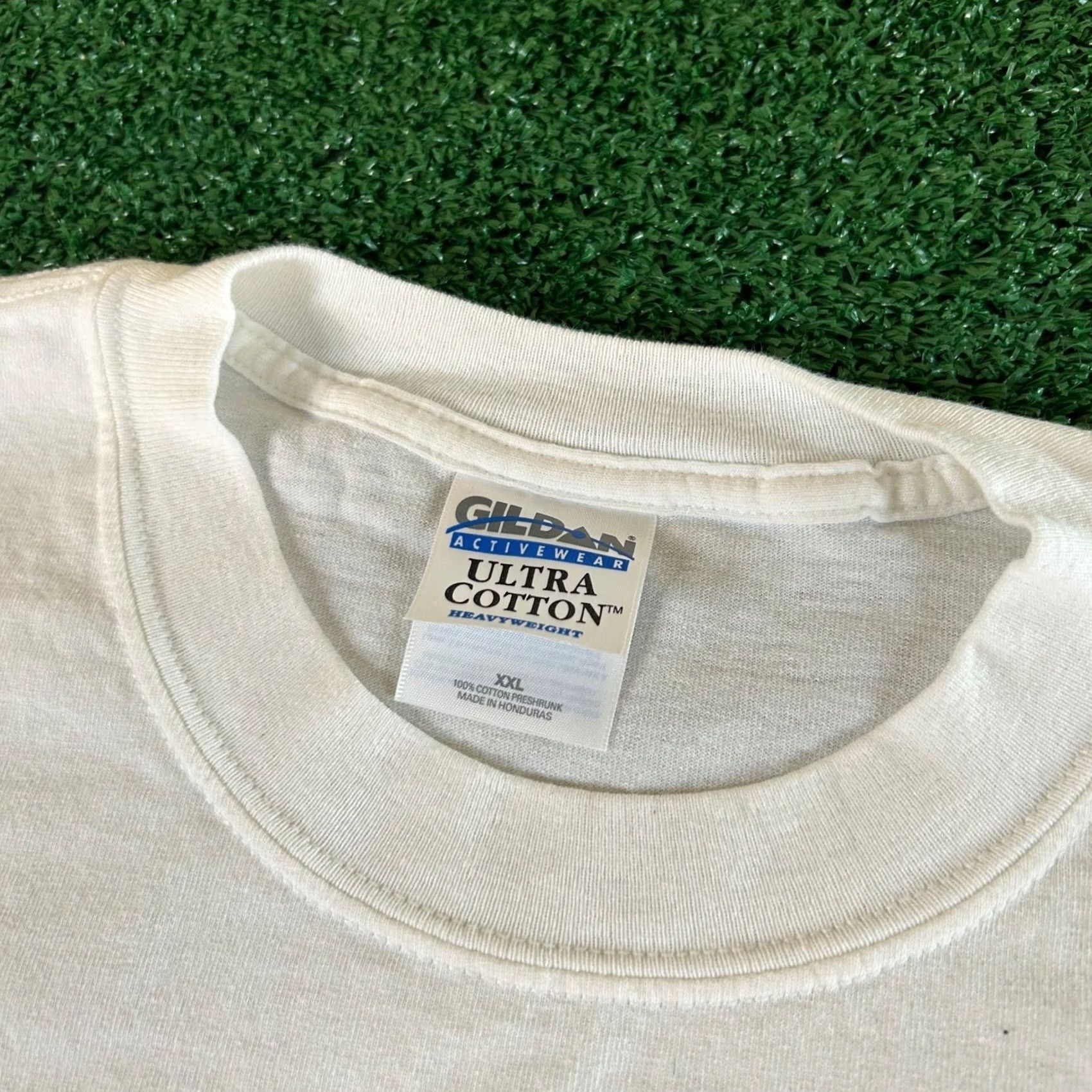 Gildan VINTAGE Gildan T-Shirt Mens 2XL White Graphic Ride The River Quad Cities 2001 Retro Crew Neck Short Sleeve Heavyweight Preshrunk Cotton TrueBreen Size US XXL / EU 58 / 5 - 3 Thumbnail