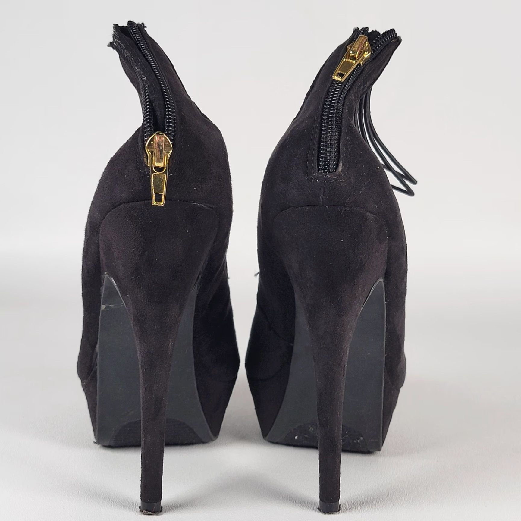 Vintage VINTAGE SHI by JOURNEY Dressy Fabric High Heel Stiletto Shoe Black 9.5 Women Party Stilettos Fabric Heel 3 in. Stiletto Shoes M Black Womens Size L / US 10 / IT 46 - 7 Thumbnail