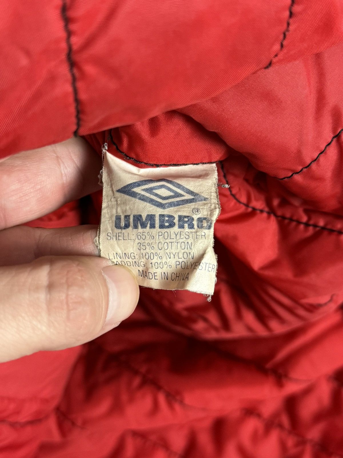 Umbro Vintage Manchester United Sharp Training Football Jacket Size US L / EU 52-54 / 3 - 20 Thumbnail