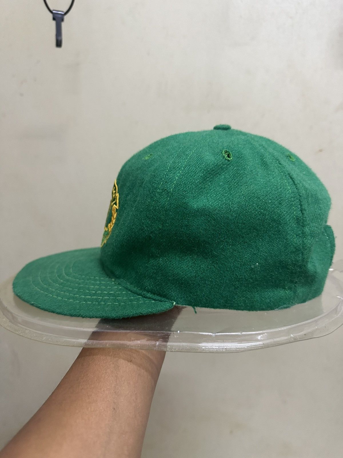 Logo Athletic Vintage Notre Dame Fighting Irish NFL Sharktooth Hat Size ONE SIZE - 2 Thumbnail