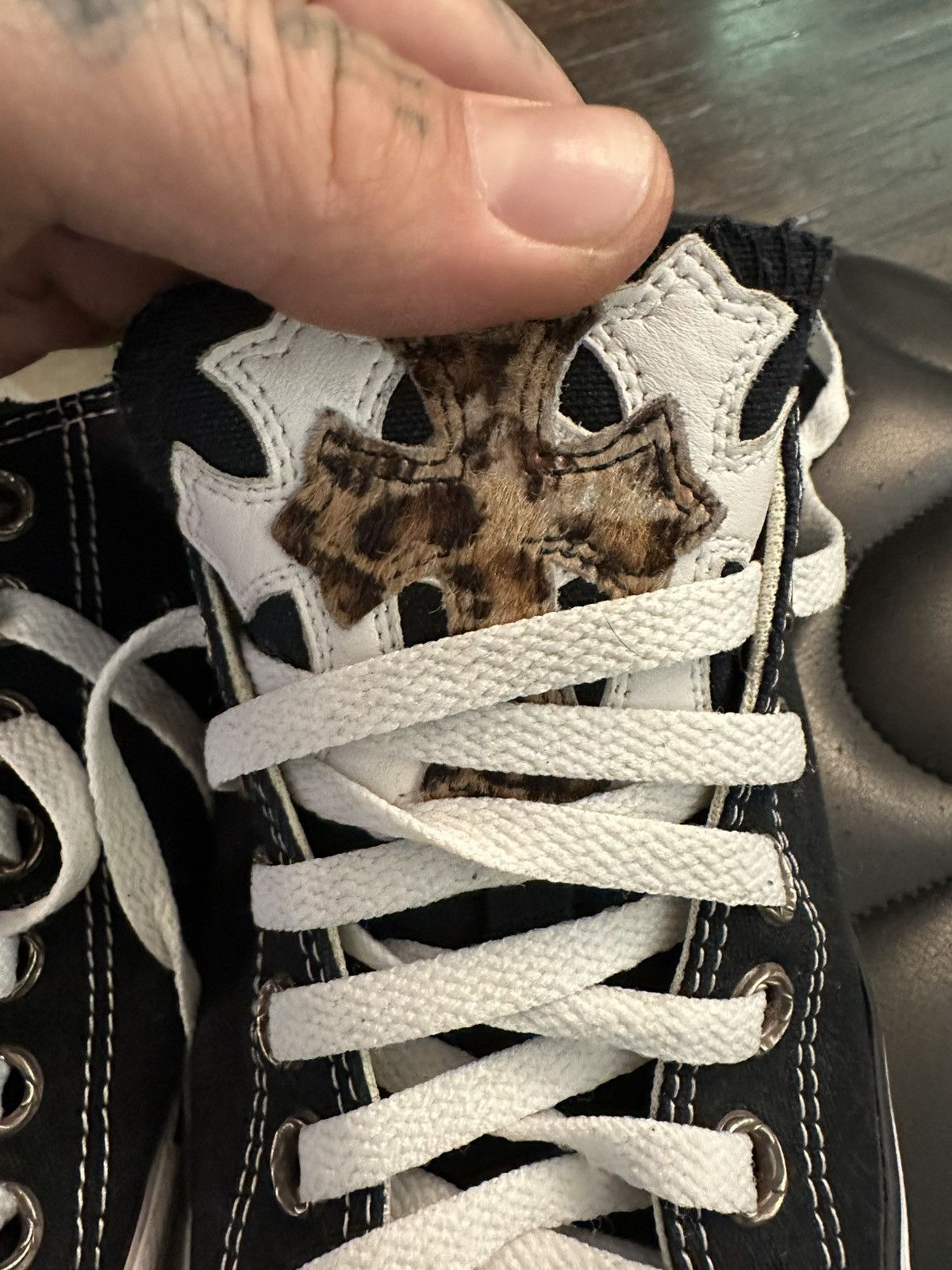 Chrome Hearts Chrome Hearts x Converse CROSS PATCH low top sneakers 9-10.5 Size US 9 / EU 42 - 4 Thumbnail