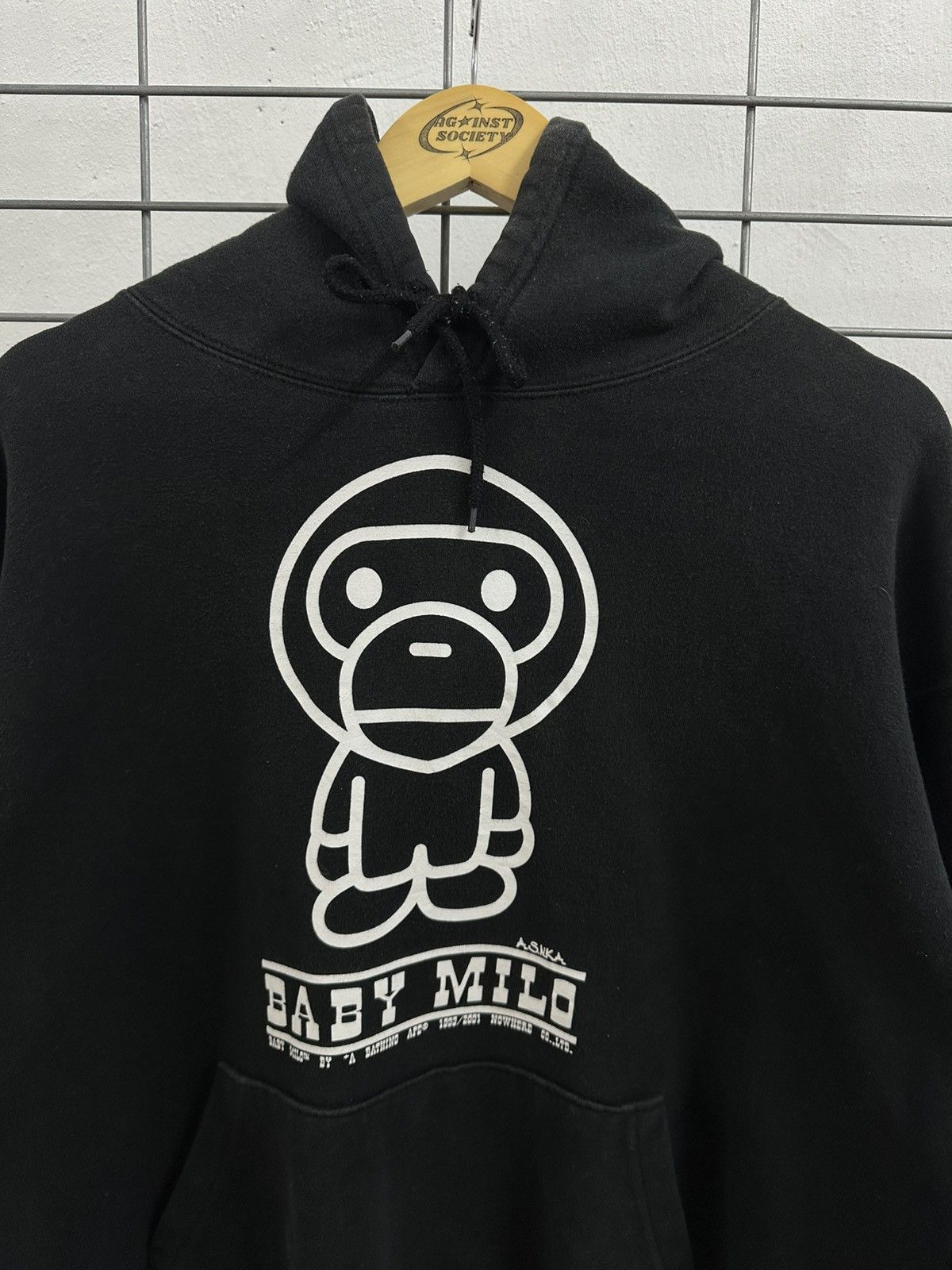Vintage Vintage 2001 Bape Baby Milo Nowhere Co Ltd Parody Hoodie Size US M / EU 48-50 / 2 - 4 Thumbnail