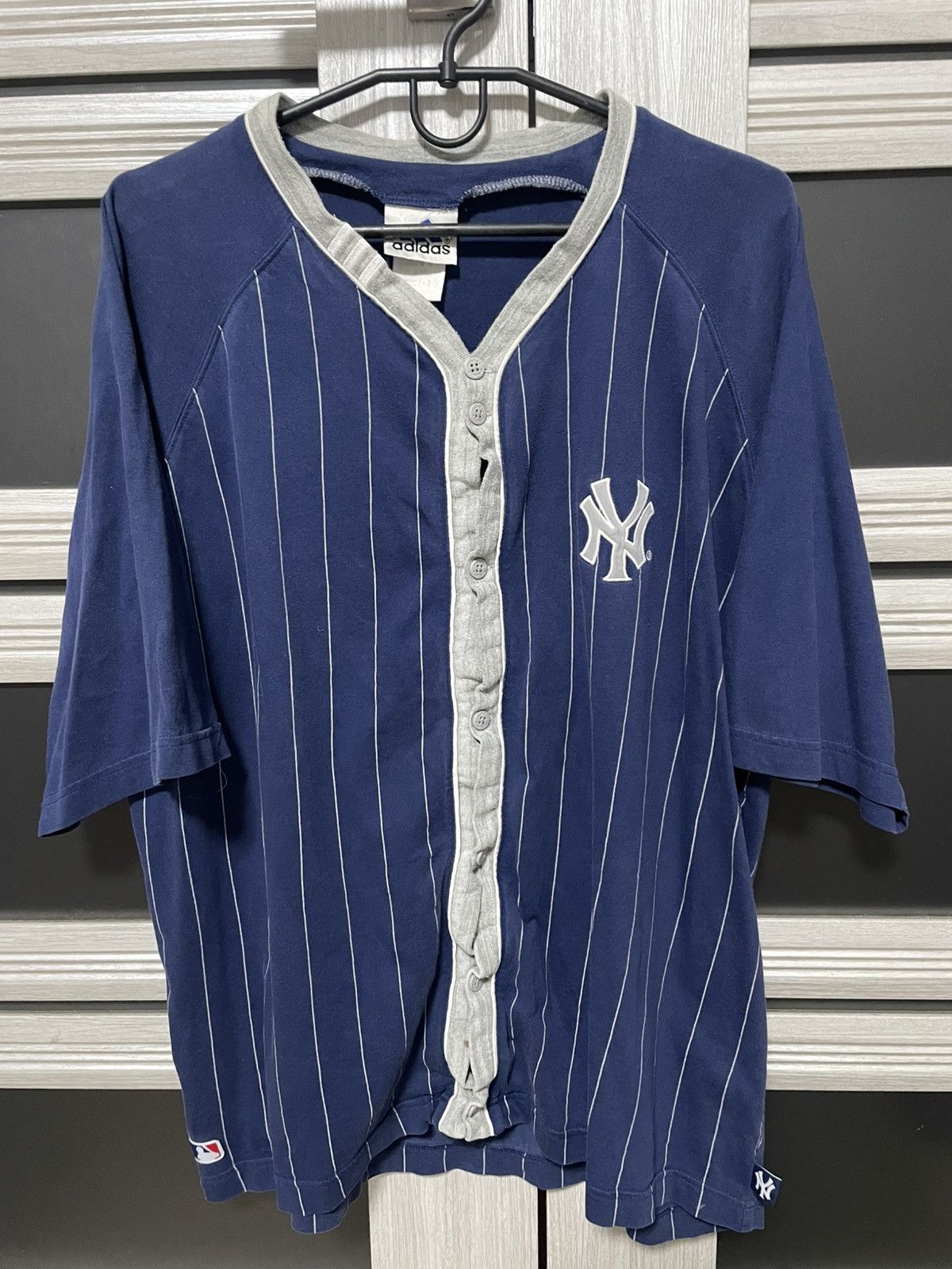 Adidas × MLB × New York Yankees Vintage 90s Adidas New York Yankees Baseball Button Jersey Size US L / EU 52-54 / 3 - 1 Thumbnail