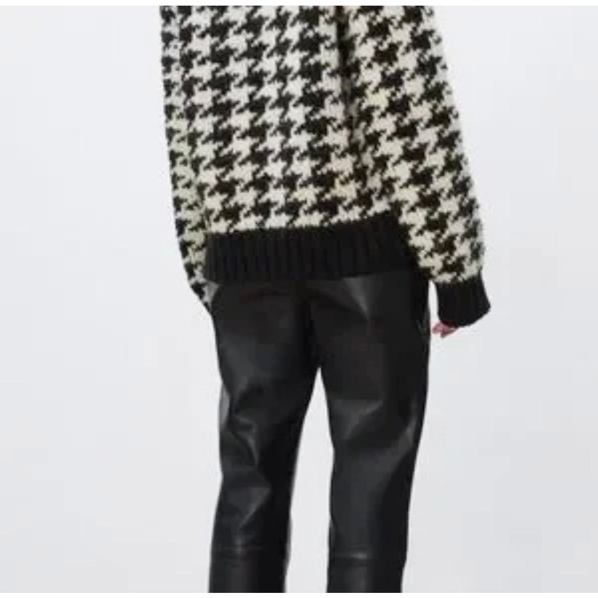 Zara Zara Black White Houndstooth Knit Crewneck Pullover Sweater Size XS / US 0-2 / IT 36-38 - 2 Thumbnail