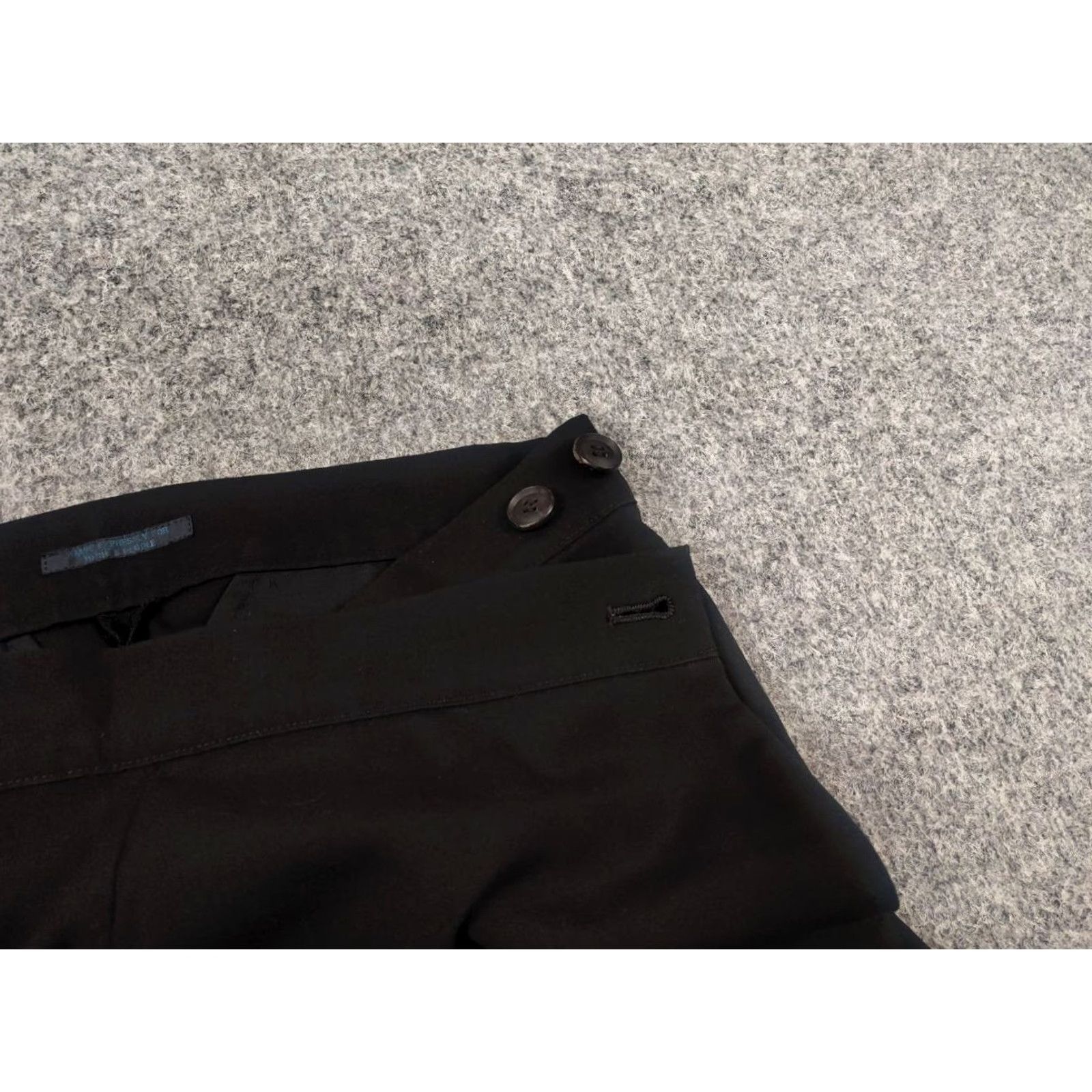 Yohji Yamamoto Yohji Yamamoto Y's Regulation Laine Wool Womens Pocket Buttons Tuck Shorts Size 28" / US 6 / IT 42 - 4 Thumbnail