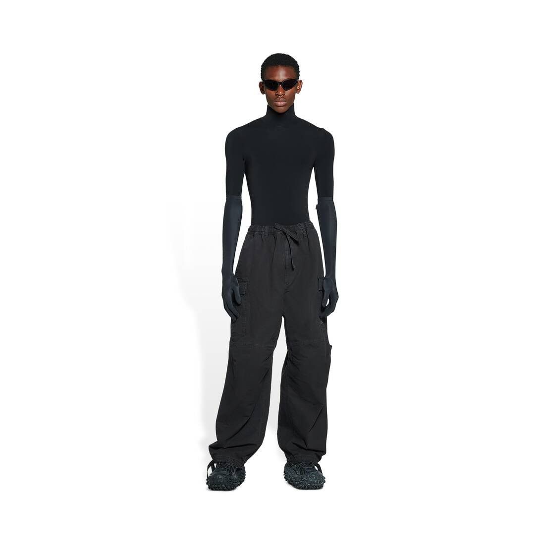 Balenciaga o1bcso1str0625 Drawstring Cargo Trousers in Black Size US 30 / EU 46 - 2 Thumbnail