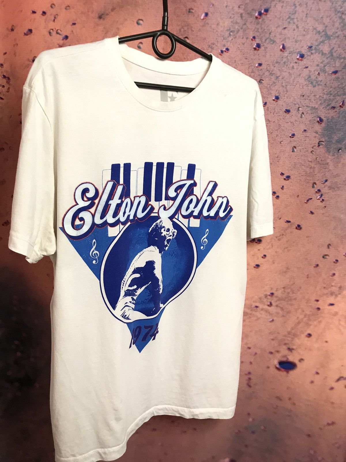 Band Tees Vintage Elton John streetwear band tee Size US XL / EU 56 / 4 - 2 Thumbnail