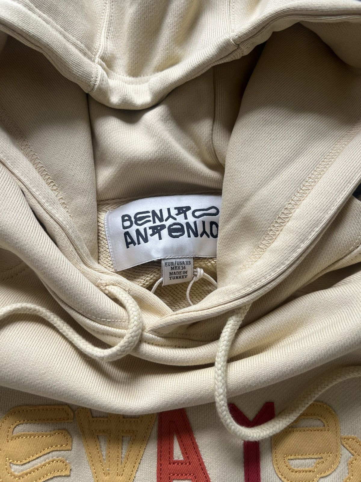Zara Bad Bunny Zara Nueva Yol Patches Hoodie Sweatshirt Size XS Size US XS / EU 42 / 0 - 5 Thumbnail