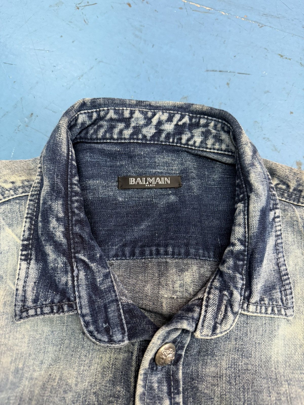 Balmain BALMAIN WASHED DENIM SHIRT Size US XS / EU 42 / 0 - 3 Thumbnail