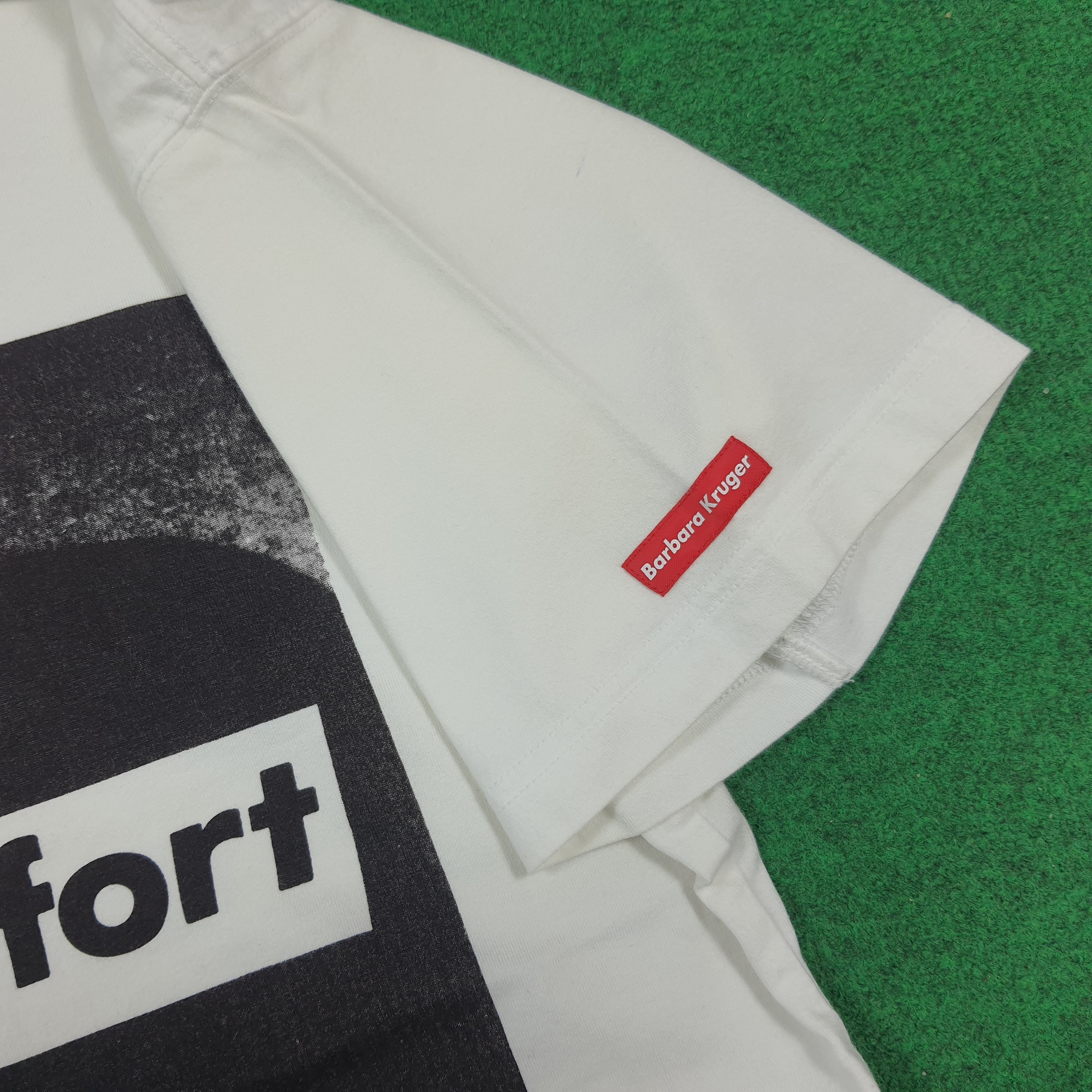 Barbara Kruger Vintage Barbara Kruger Designer Tshirt C294N77 Size US M / EU 48-50 / 2 - 4 Thumbnail