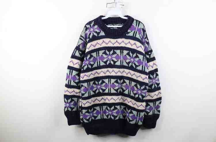 Vintage Vintage 50s 60s Cowichan Wool Knit Fair Isle Sweater Size US L / EU 52-54 / 3 - 1 Thumbnail
