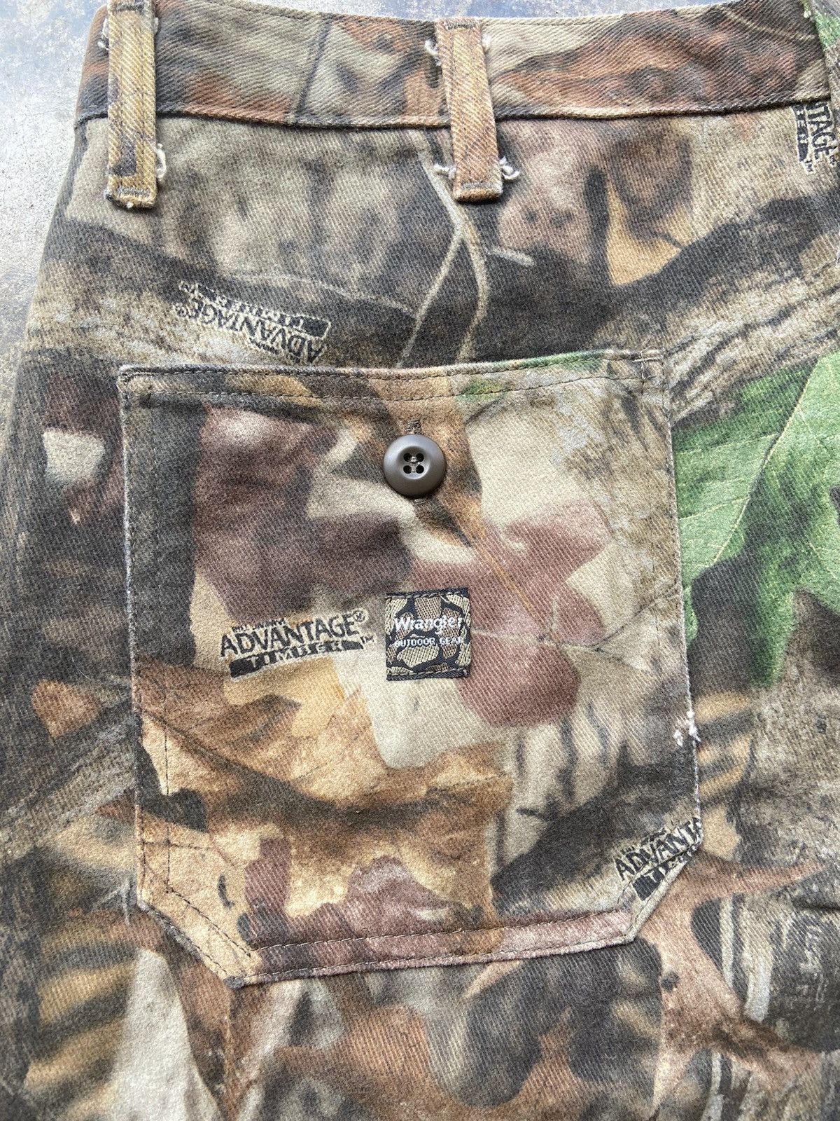 Vintage Crazy Vintage Baggy 90’s Thick Camo Carhartt Style Pants Size US 36 / EU 52 - 2 Thumbnail