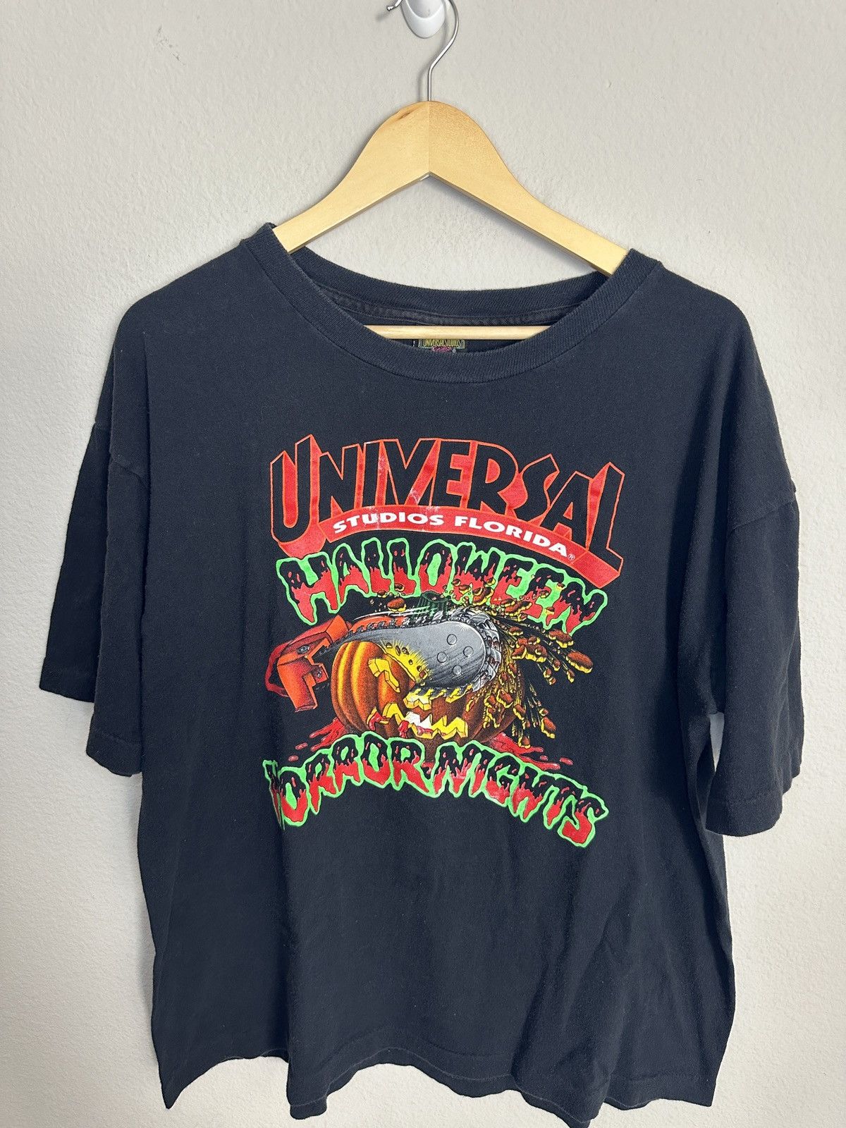 Universal Studios × Vintage Universal Studios HHN OG T shirt Size US XL / EU 56 / 4 - 1 Thumbnail