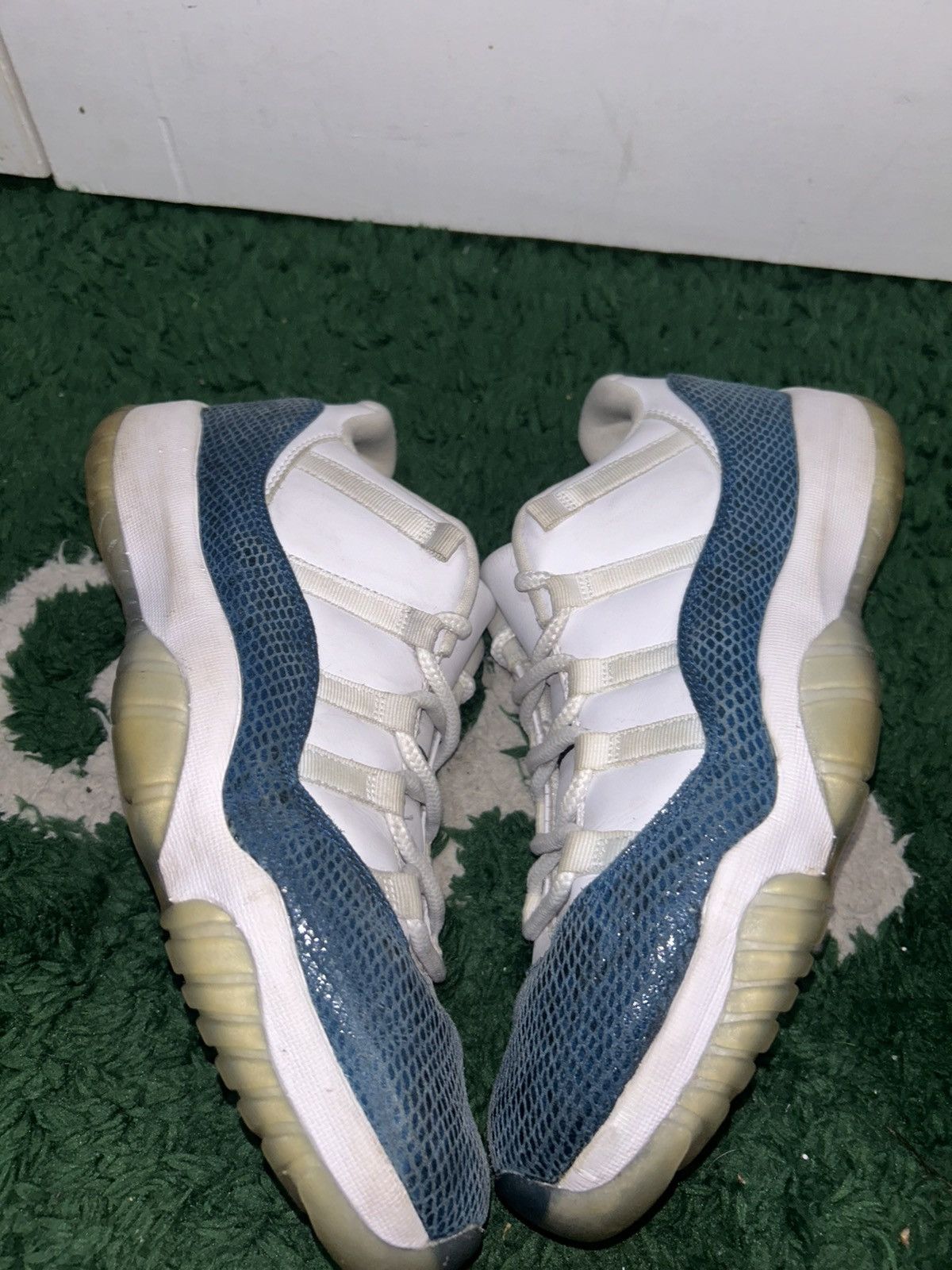 Jordan Brand Size 10 - Jordan 11 Retro Low Snakeskin 2019 Preowned Size US 10 / EU 43 - 2 Thumbnail