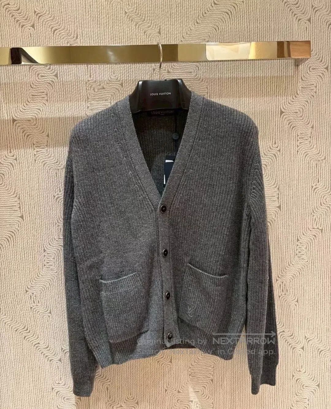 Louis Vuitton Louis Vuitton Logo Pocket Cashmere Cardigan. Size US M / EU 48-50 / 2 - 1 Thumbnail