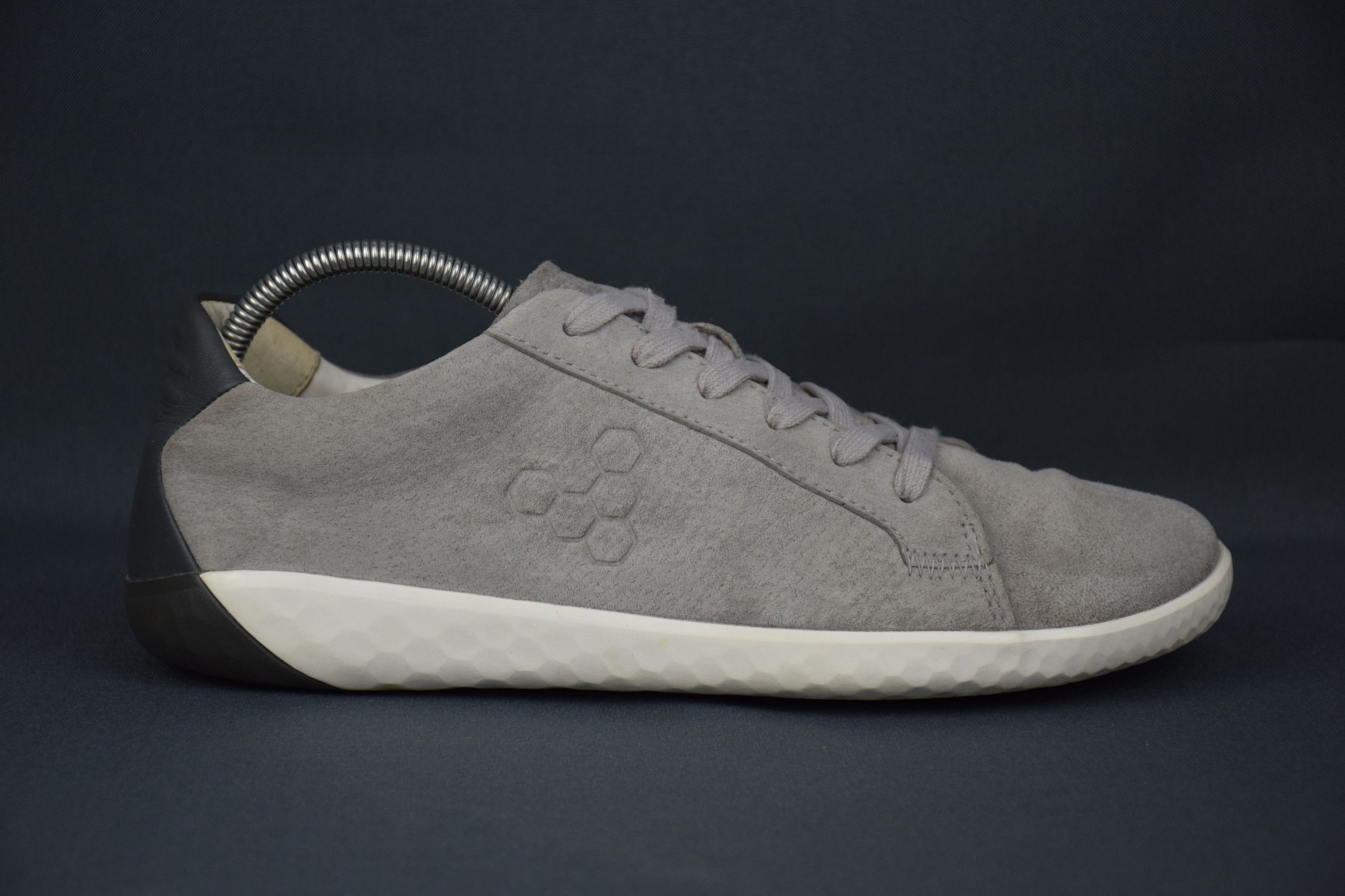Vivobarefoot Vivobarefoot Geo Court Suede Trainer Women's US 7 UK 5 EU 38 Size US 7 / IT 37 - 1 Thumbnail