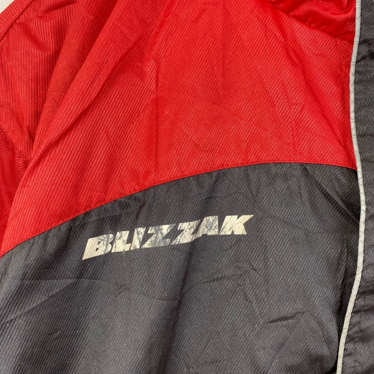 Vintage BLIZZAK BRIDGESTONE Revo GZ Racing Team Formula1 Windbreaker Size US XL / EU 56 / 4 - 4 Thumbnail