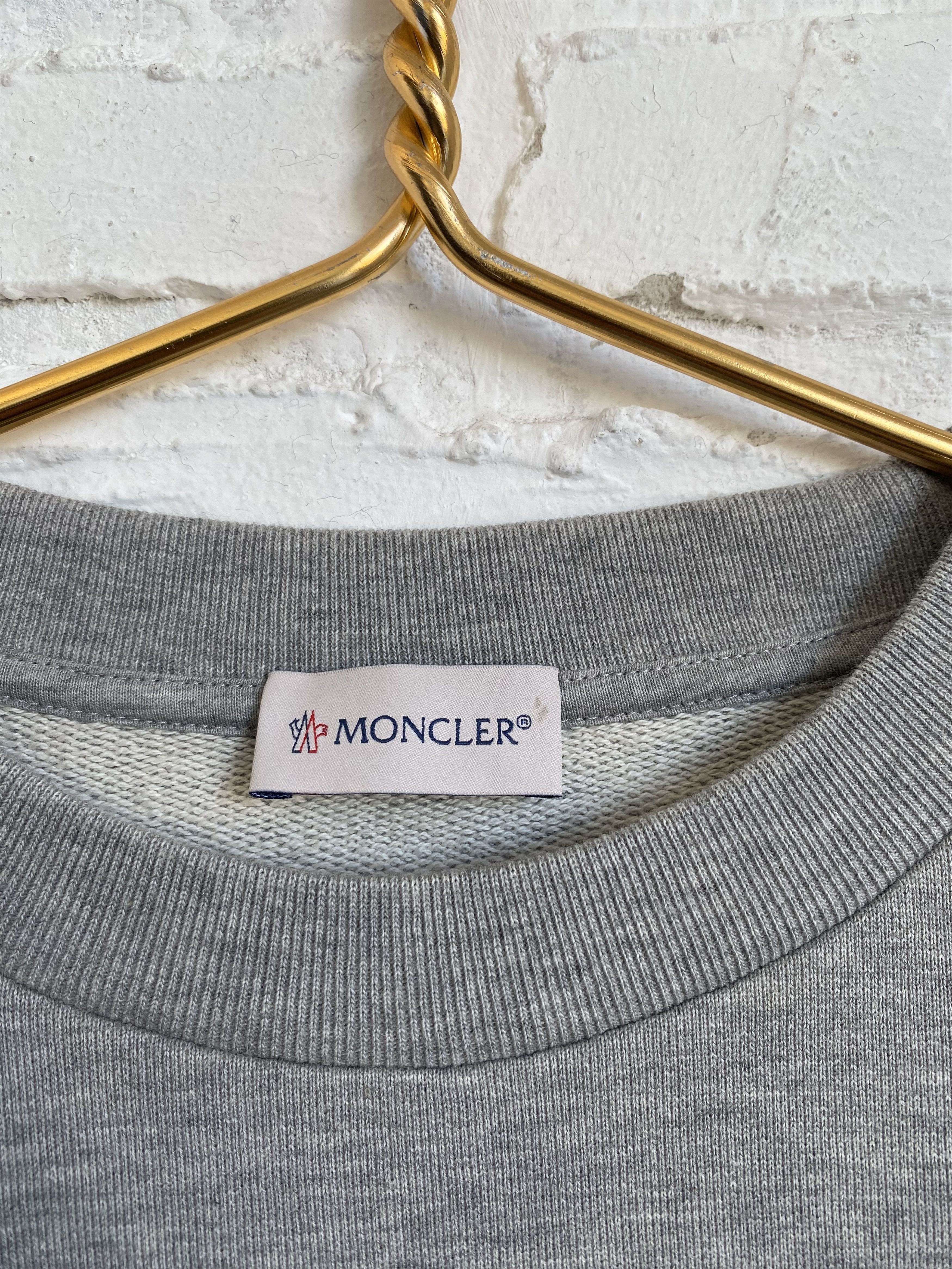 Moncler Moncler embroidered fur logo sweatshirt Size US L / EU 52-54 / 3 - 4 Thumbnail
