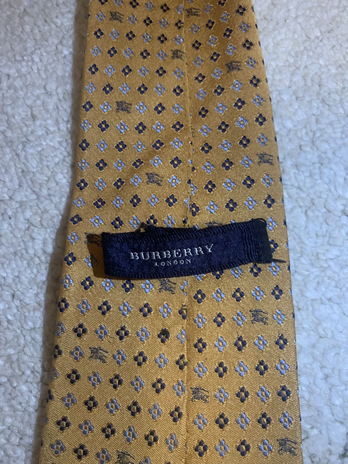 Burberry Vintage Burberry Equestrian Knight Tie Size ONE SIZE - 3 Thumbnail