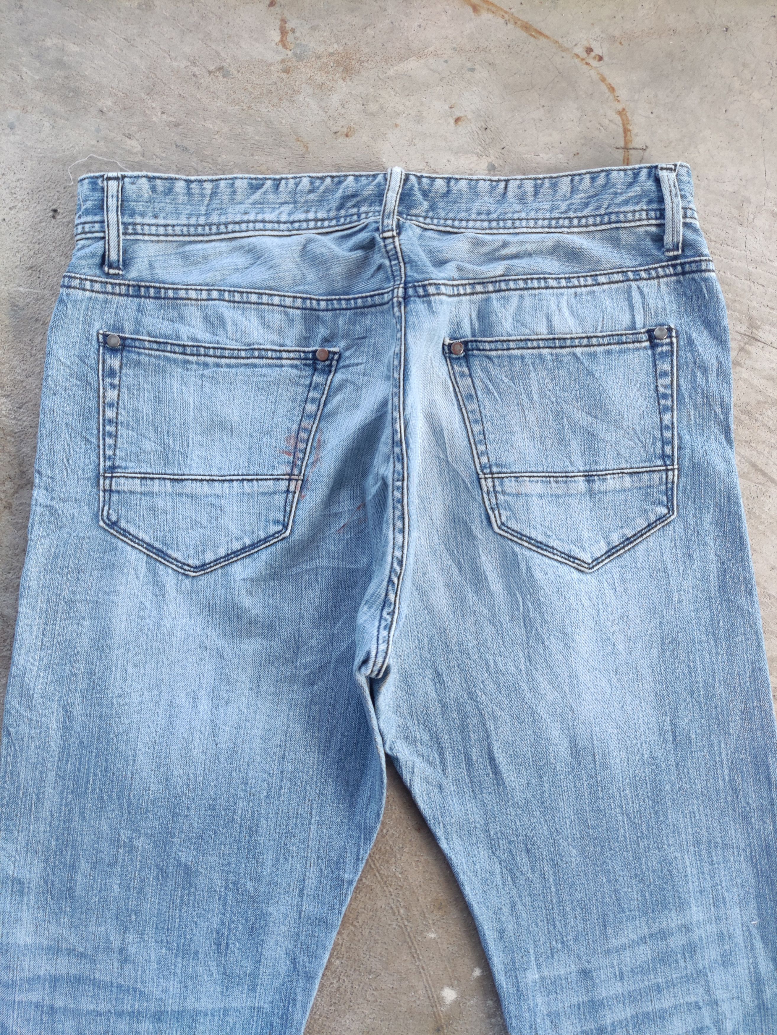 Japanese Brand Vintage Japanese Jean Distressed Faded Denim Pants Size US 34 / EU 50 - 9 Thumbnail