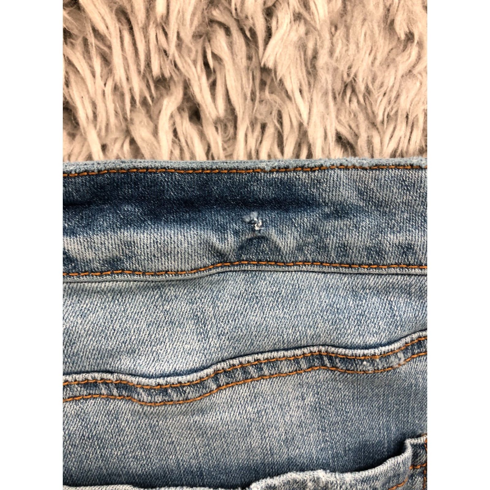 Energie Energie Shorts Womens Plus Size 18 Mid Rise Medium Wash Blue Raw Hem Denim 5-Pocket Logo Size 40" / US 18 - 6 Thumbnail