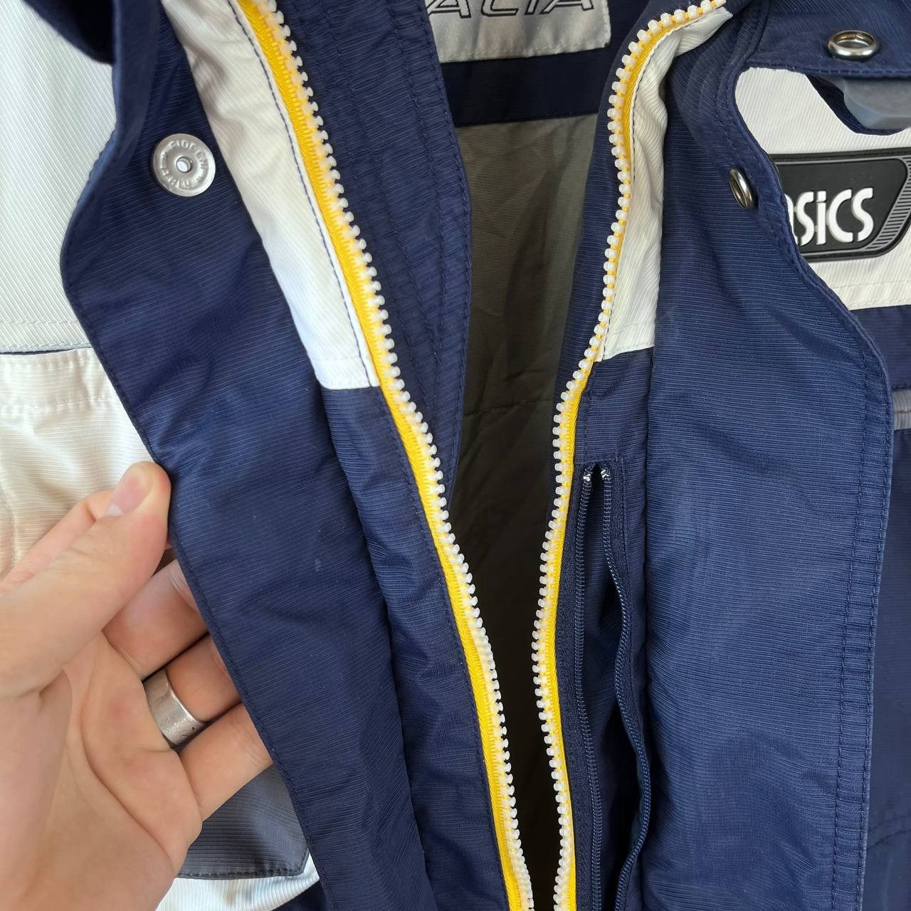 Asics 90s Asics Italia Ski Team Winter Olympic Games Jacket Size US L / EU 52-54 / 3 - 13 Thumbnail