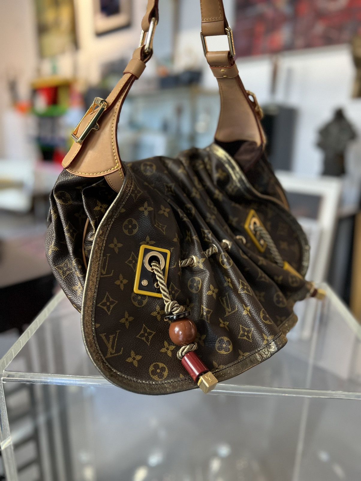 Louis Vuitton Louis Vuitton Monogram Kalahari GM Bag Size ONE SIZE - 4 Thumbnail