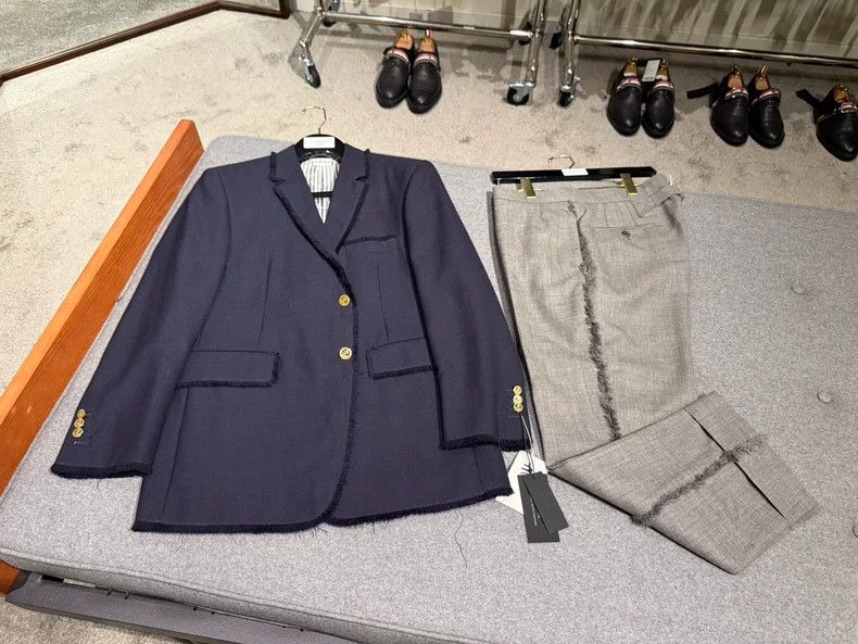 Thom Browne Thom Browne Size 2 Show-style wool-edged trousers 2503-Ne Size US 30 / EU 46 - 9 Thumbnail