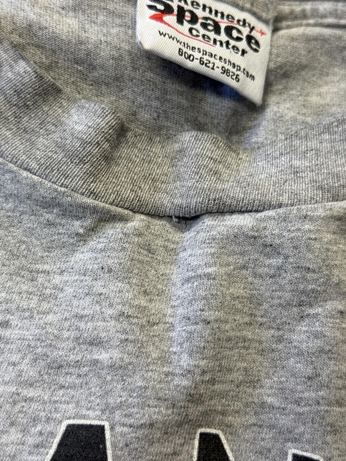 Designer VTG Atlantis Space Shuttle Launch 2002 Tee Kennedy Space XL Size US XL / EU 56 / 4 - 6 Thumbnail