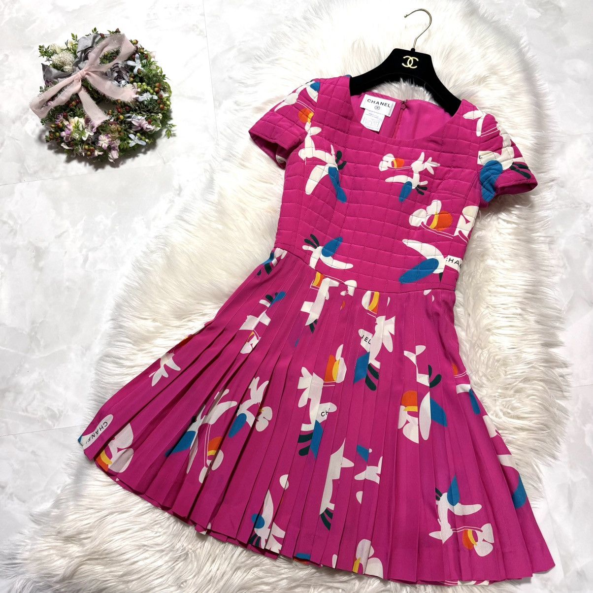 Chanel runway Chanel quilted short sleeve floral dress, pink Size XS / US 0-2 / IT 36-38 - 5 Thumbnail