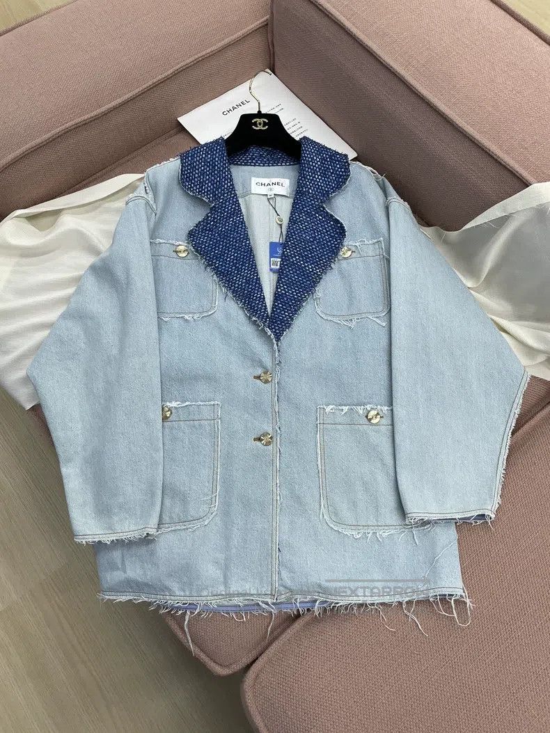Chanel Chanel Blue denim jacket Size XS / US 0-2 / IT 36-38 - 1 Thumbnail