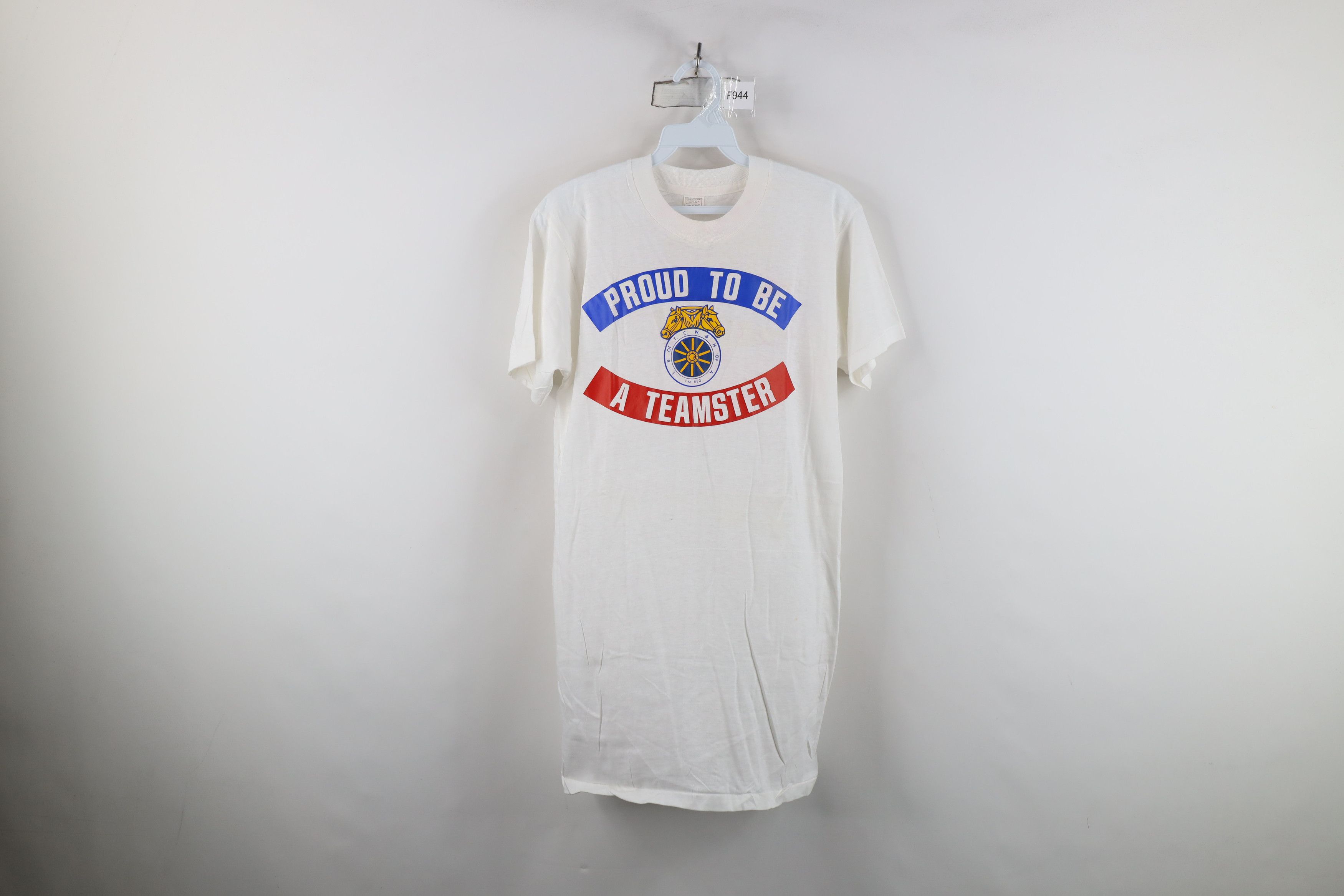 Vintage Vintage 70s A Teamster Union Short Sleeve T-Shirt White USA Size US L / EU 52-54 / 3 - 1 Thumbnail