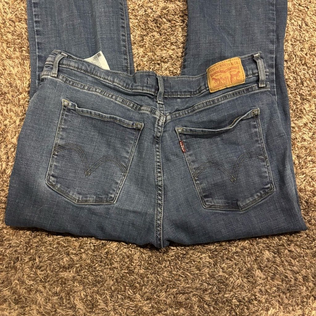 Levi's Levi's Women's Classic Bootcut Jeans Size 31" - 1 Thumbnail