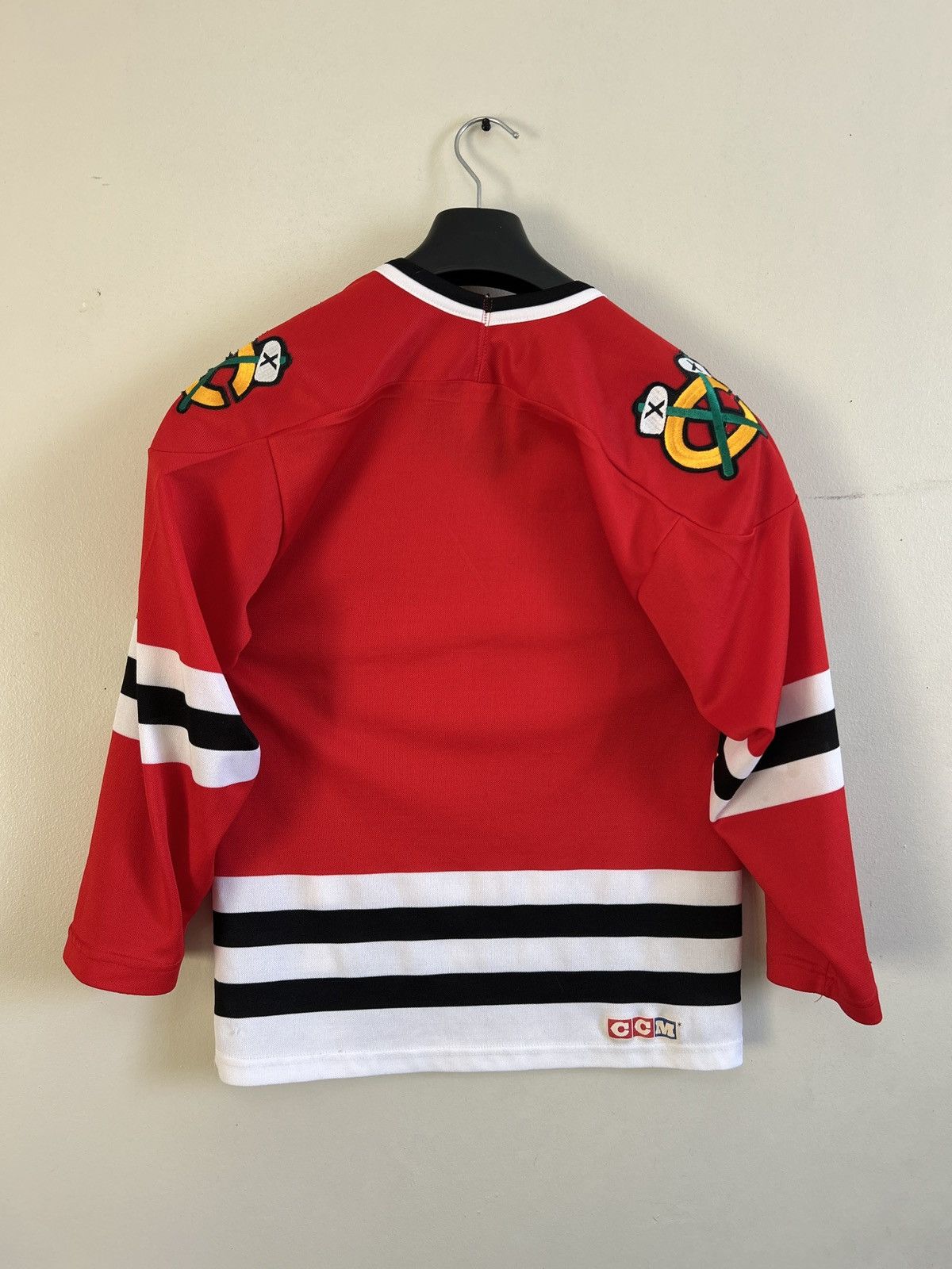 NHL Vintage CCM Chicago Blackhawks NHL Jersey Size US S / EU 44-46 / 1 - 2 Thumbnail