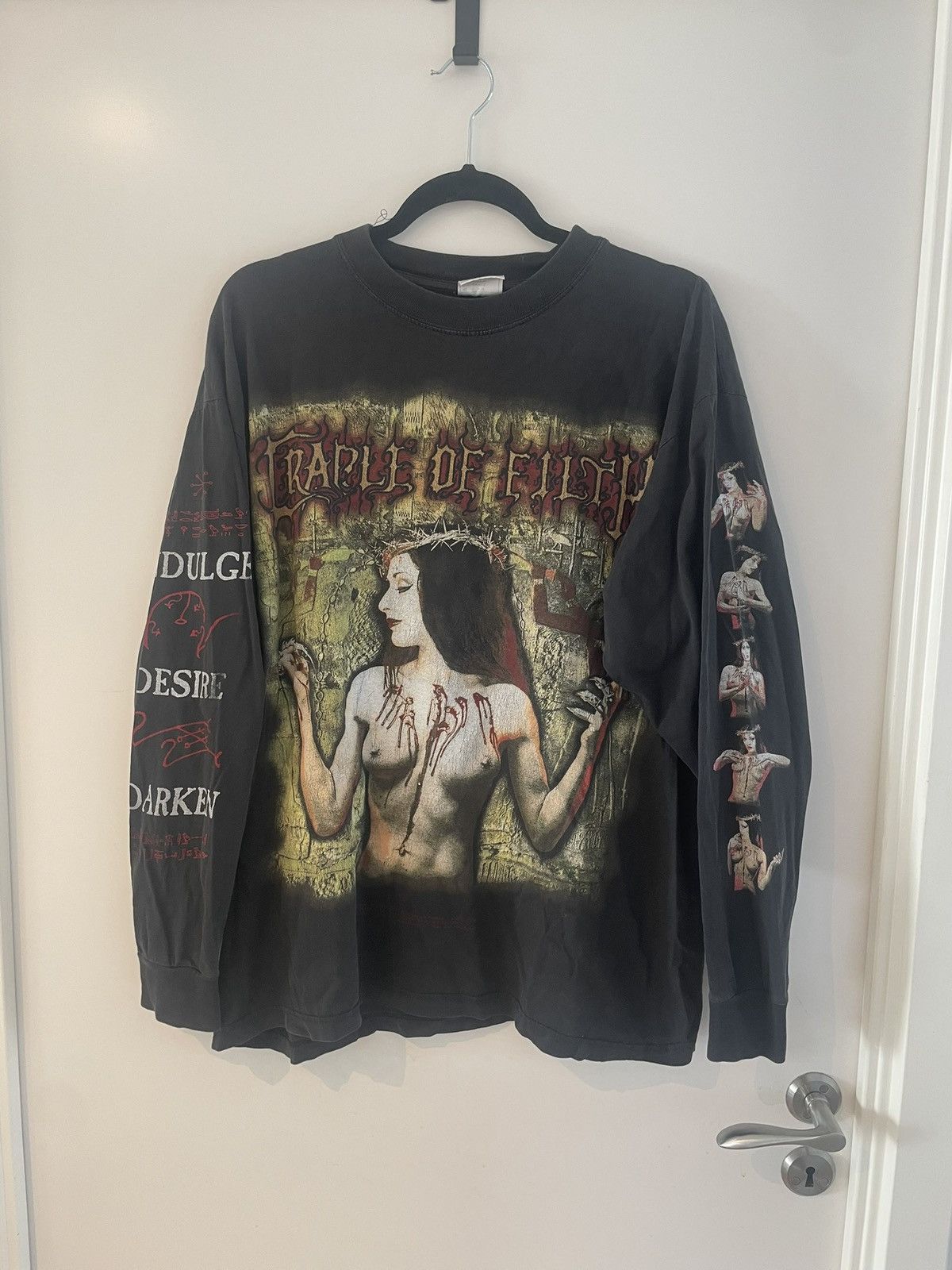 Other Cradle Of Filth Praise The Whore 1998 longsleeve vamperotica Size US XL / EU 56 / 4 - 1 Thumbnail