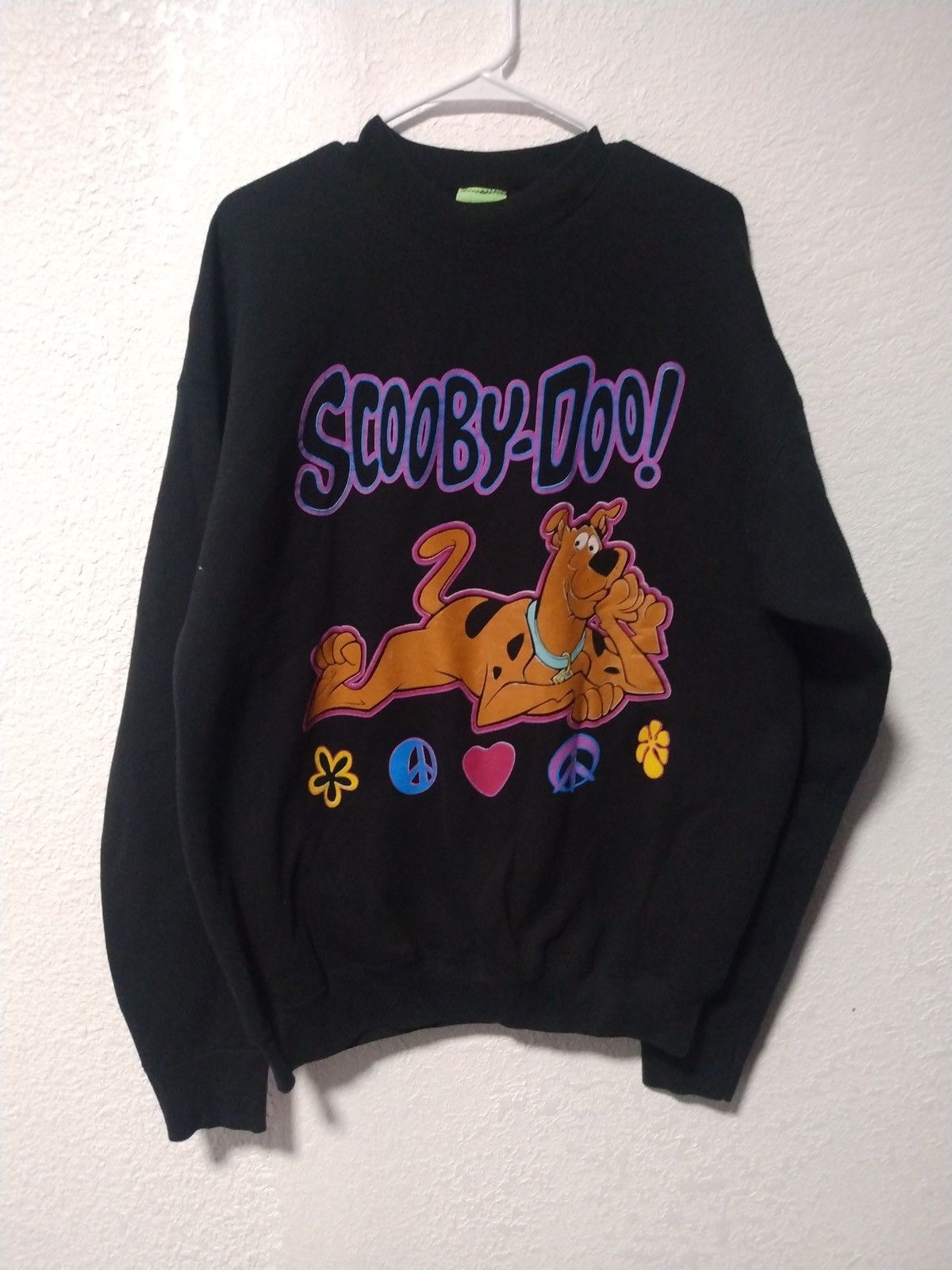 image of Vintage Scooby Doo Peace And Love Crewneck Sweater Size XL in Black, Men's