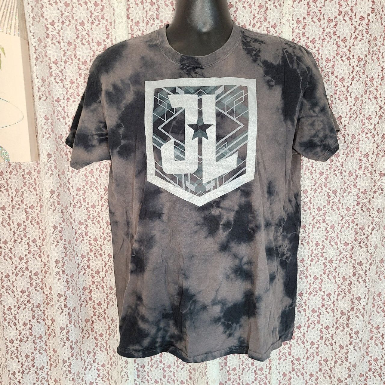 DC DC comics justice league black grey tie dye tshirt large Size US L / EU 52-54 / 3 - 1 Thumbnail