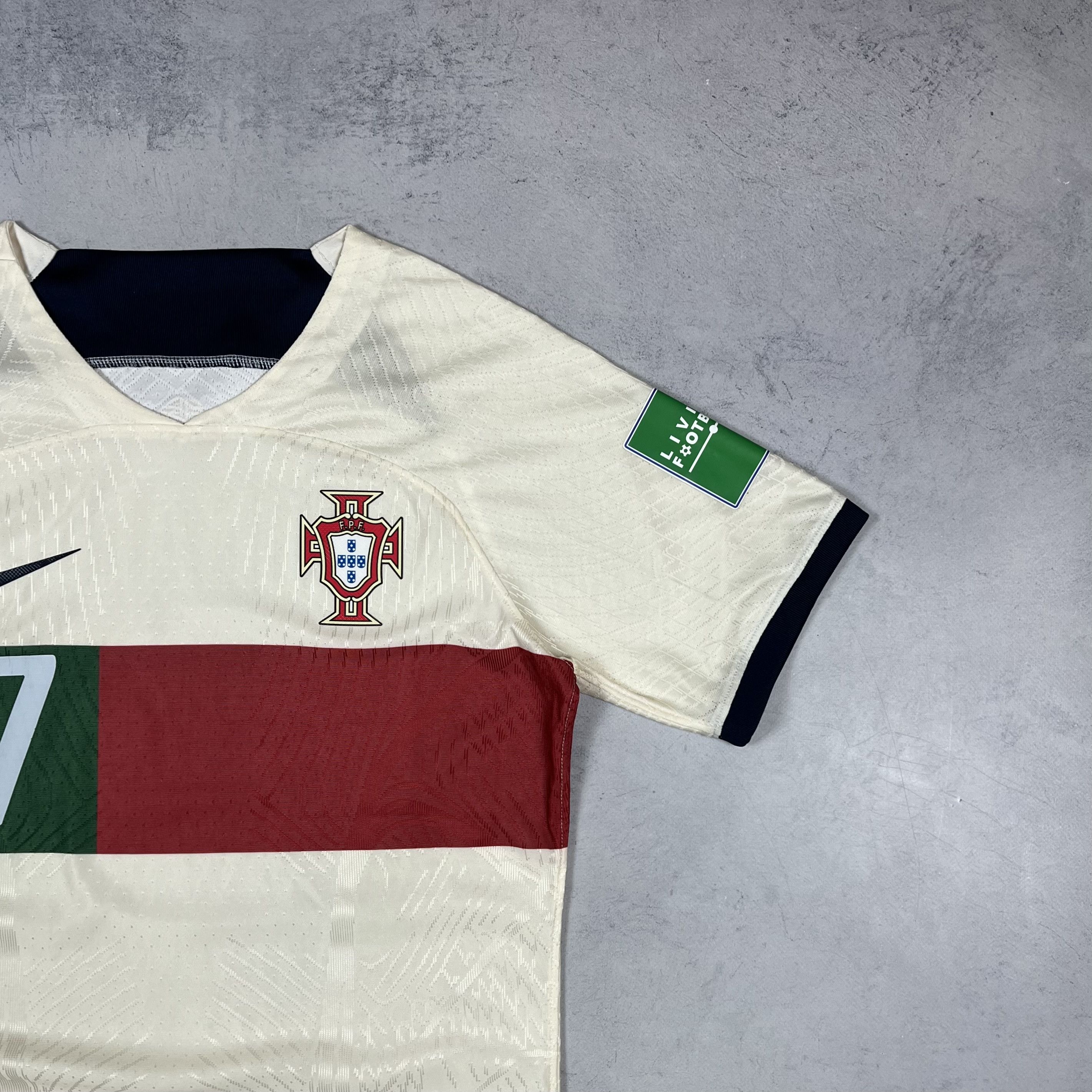 Nike Nike Portugal C. Ronaldo 7 Away Soccer Jersey Shirt 2022/23 Size US M / EU 48-50 / 2 - 7 Thumbnail