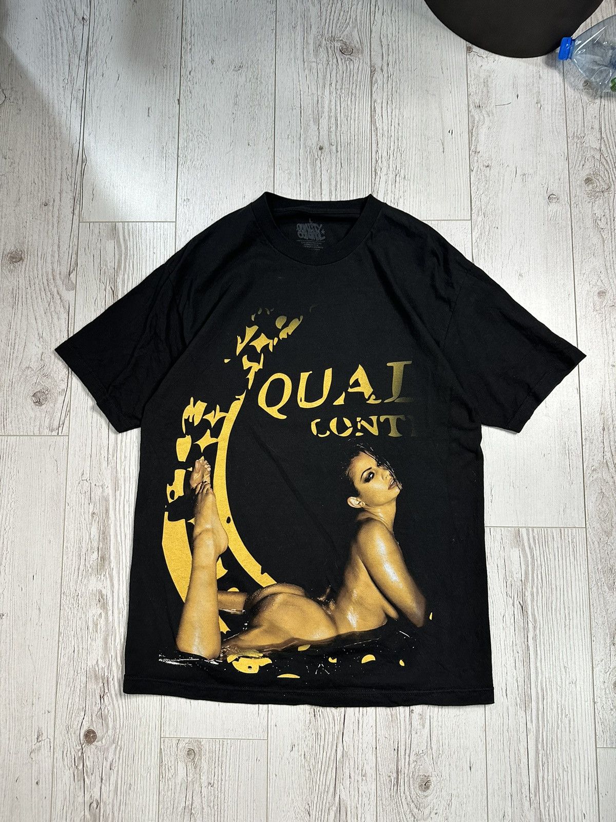 Vintage Quality Control big logo porn T-shirt Size US L / EU 52-54 / 3 - 3 Thumbnail