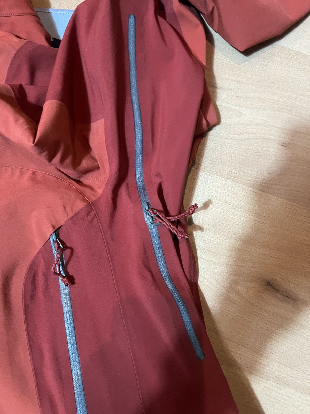 Arc'teryx Arc’teryx Vintage Gore Tex Jacket Red RECCO Size US L / EU 52-54 / 3 - 7 Thumbnail