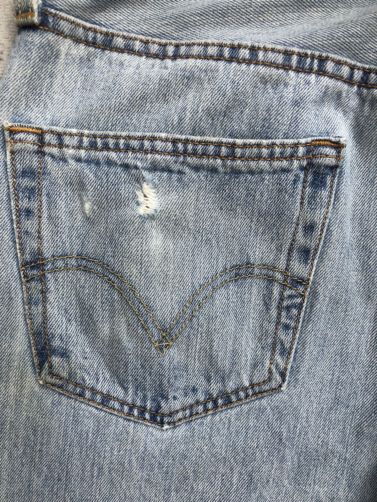 Levi's Vintage Levi's 501 Rusty Light Blue Jeans Size US 34 / EU 50 - 13 Thumbnail