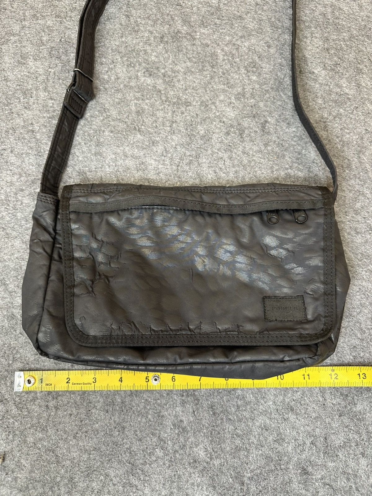 Porter Porter messenger bag with a wrinkled nylon. Size ONE SIZE - 20 Thumbnail