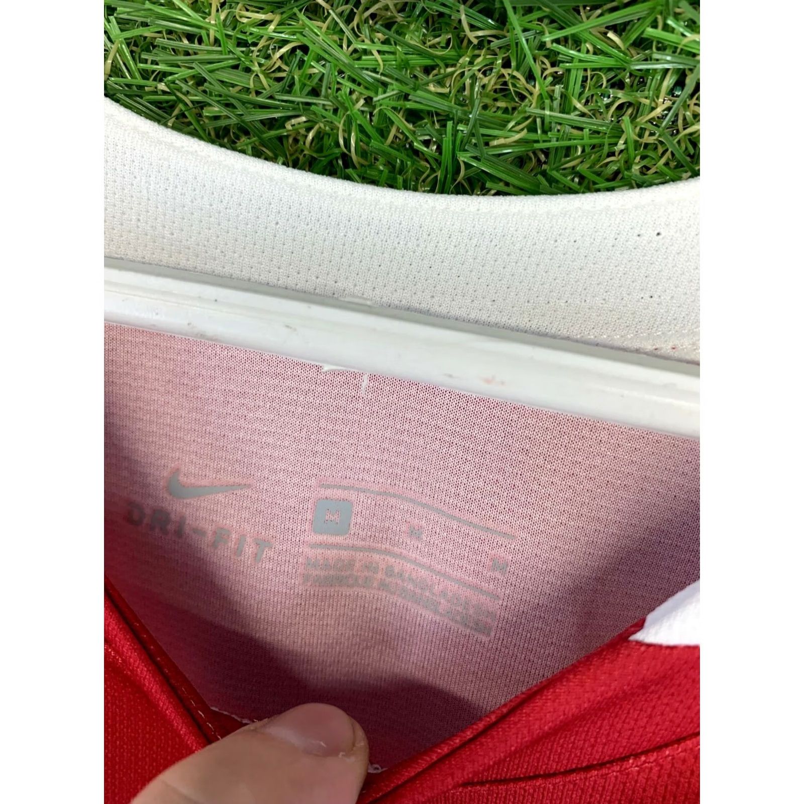Nike NIKE Dri-FIT WOMEN SHIRT T-SHIRT JERSEY SIZE M Red and White Football Soccer Template Casual Size M / US 6-8 / IT 42-44 - 7 Thumbnail