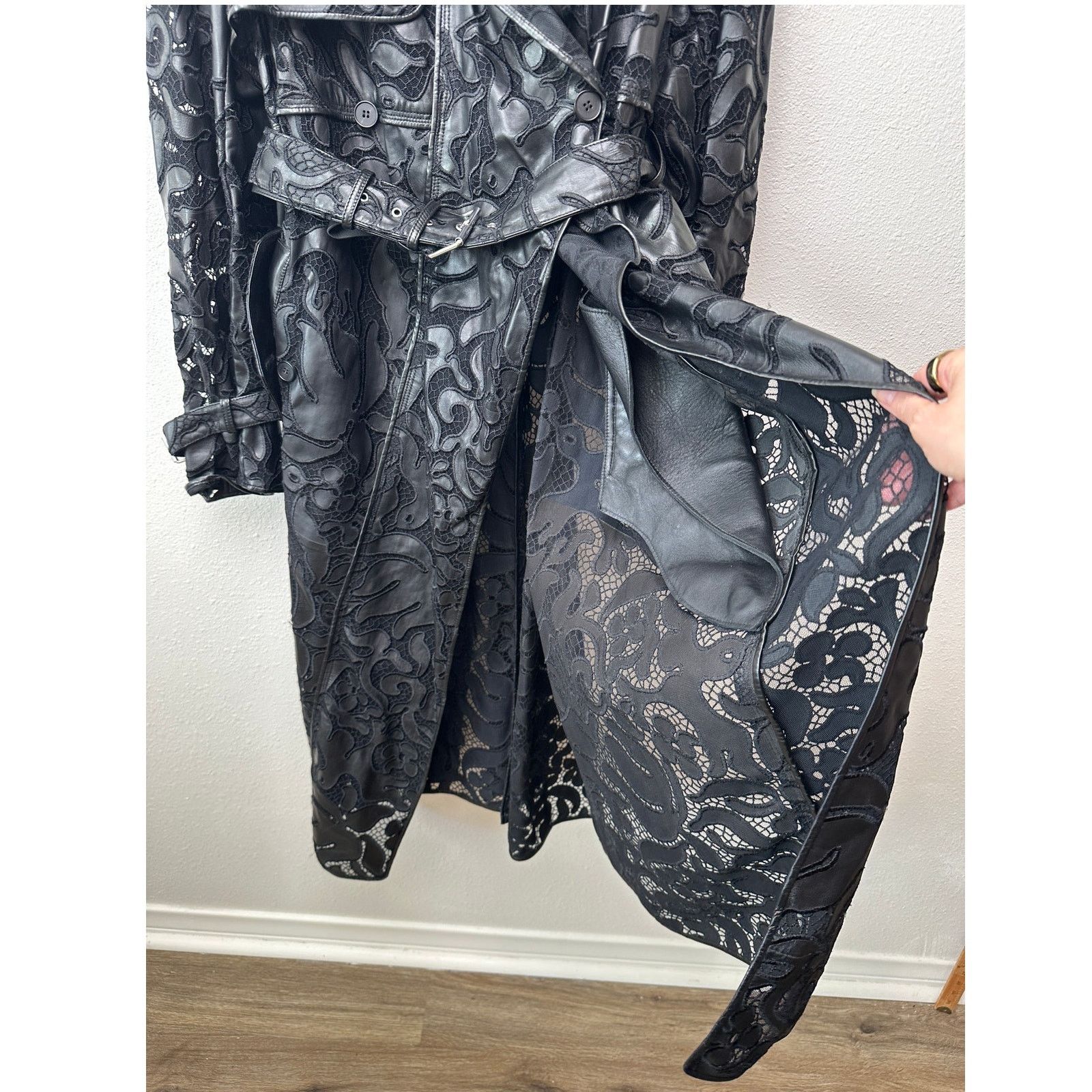 Alexander McQueen Alexander McQueen Black Leather Lace Belted Trench Coat 14 Size XL / US 12-14 / IT 48-50 - 7 Thumbnail