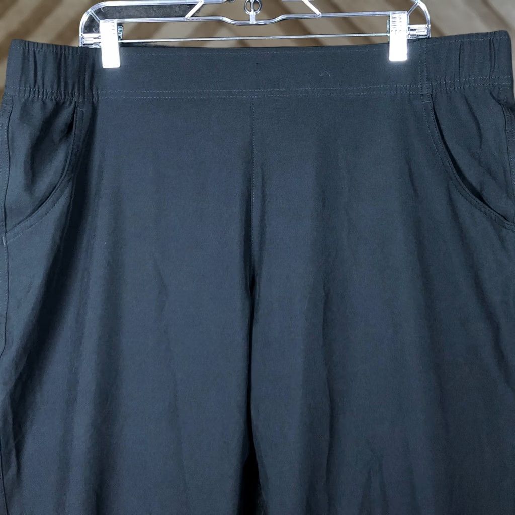 Eddie Bauer Eddie Bauer Womens Traveler Pants Black Pull On High Rise Ankle Stretch XL Size 40" / US 18 - 1 Thumbnail