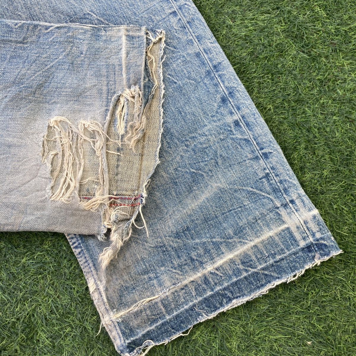 Hysteric Glamour CO & LU DISTRESSED JEANS Size US 35 - 6 Thumbnail