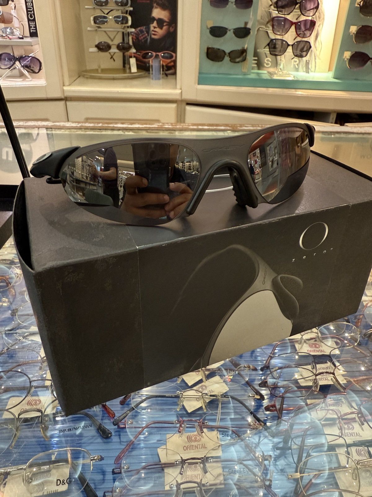 Oakley 2000's OAKLEY ZERO 0.7 Sunglasses Size ONE SIZE - 14 Thumbnail